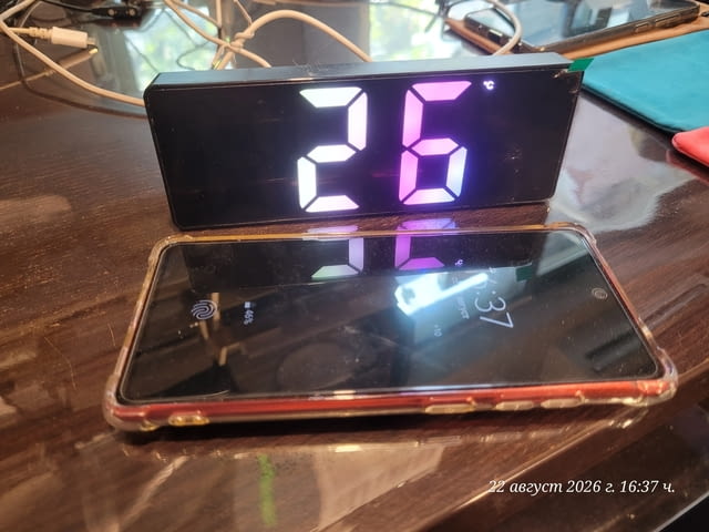 LED будилник с цветен огледален дисплей, работещ с USB ,, град Пловдив | Други - снимка 3
