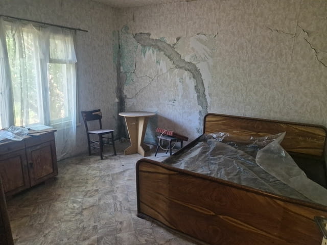 Къща с двор в с. Горски Извор, област Хасково, село Горски извор | Къщи / Вили - снимка 8