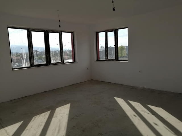 Голям апартамент с 3 спални с АКТ 16 и опция гараж, city of Plovdiv | Apartments - снимка 3
