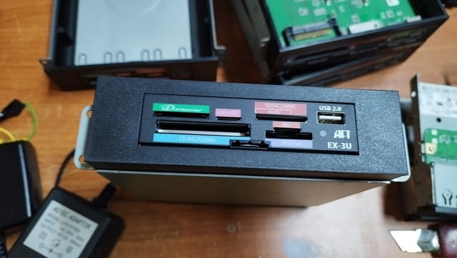 Четец на карти памет EX-3U (3, 5”) - Card Reader AFT PRO Gear EX-5PRO - снимка 3