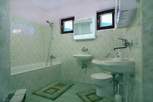 Уникален многостаен Еко апартамент с 3 спални в центъра на Пловдив. Чистота, комфорт, уют и тишина! - снимка 8