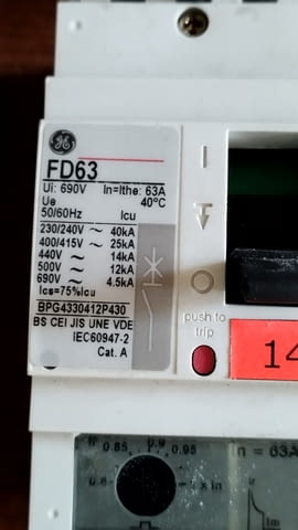 Автоматични Трифазни прекъсвачи GE Record Plus FD63 - 63A (General Electric) - снимка 4