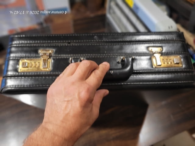 Твърд куфар дипломатическо куфарче (Attache Case / Briefcase) - снимка 8