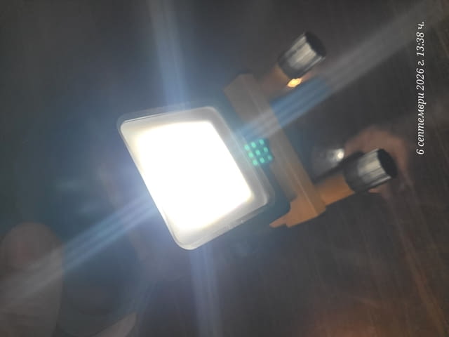 LED прожектор (работна лампа) върху жълта метална стойка., град Пловдив | Инструменти - снимка 5