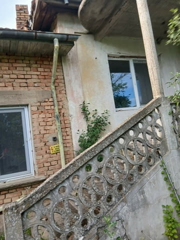 Къща в с. Въбел , обл. Плевен 1-етажна, Тухла, 70 м2 - село Въбел | Къщи / Вили - снимка 2