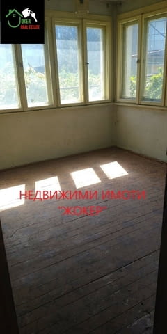 Етаж от къща с двор и гараж 2-етажна, Гредоред, 72 м2 - град Горна Оряховица | Къщи / Вили - снимка 6