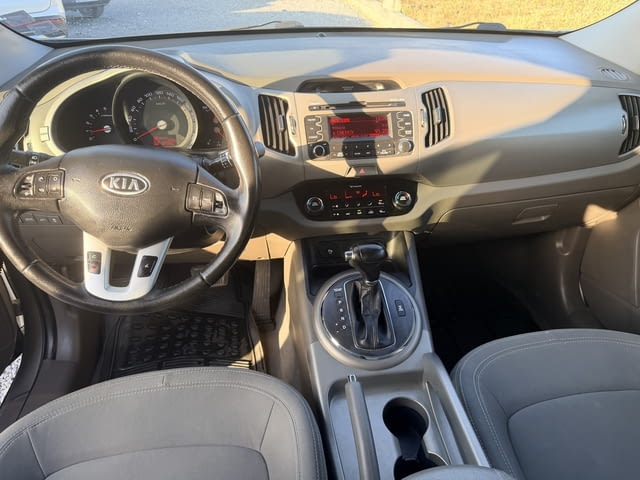 Kia Spotage 2.0 CRDI 4x4 автоматик 136 кс., 231000 км, панорама, 2011г., евро 5, обслужена, поддържа - снимка 12