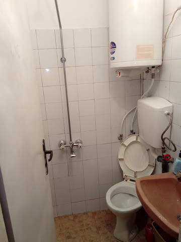 Самостоятелна СТАЯ под наем - city of Veliko Tarnovo | Rooms for rent - снимка 2