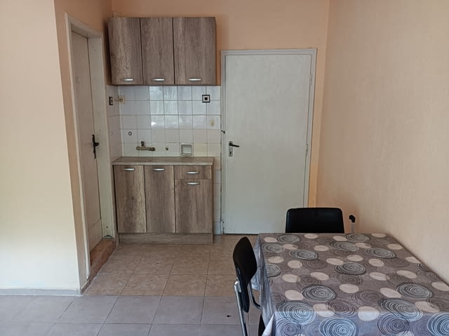 Самостоятелна СТАЯ под наем - city of Veliko Tarnovo | Rooms for rent - снимка 3