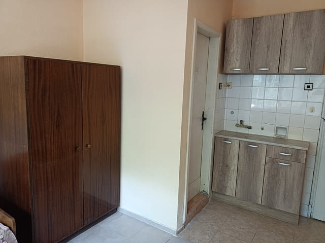 Самостоятелна СТАЯ под наем - city of Veliko Tarnovo | Rooms for rent - снимка 4