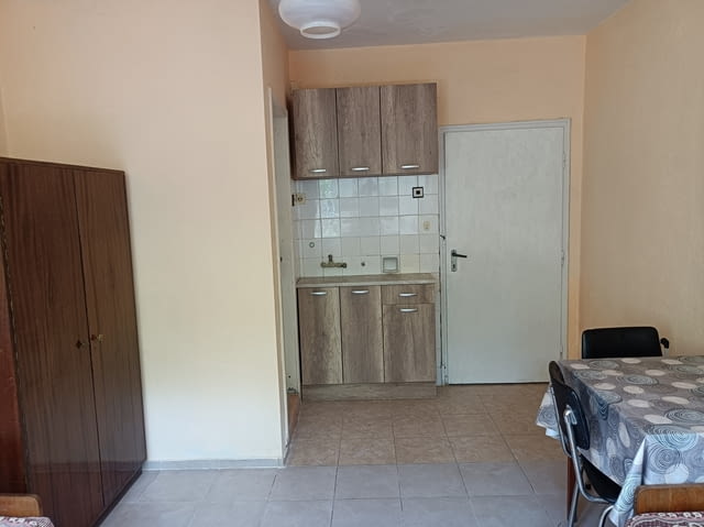 Самостоятелна СТАЯ под наем - city of Veliko Tarnovo | Rooms for rent - снимка 7