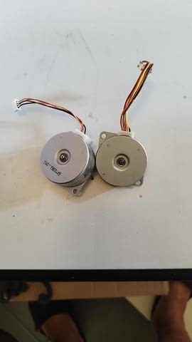 Стъпкови двигатели за скенери и принтери - Moatech SP-42RD-010S и SP-42RD-191M - снимка 1