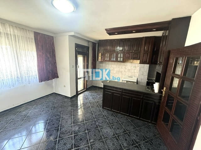 3-стаен монолит в широкия център на Пловдив 2-bedroom, 84 m2, Brick - city of Plovdiv | Apartments - снимка 2