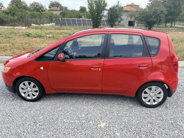 Mitsubishi Colt 1.3i 95 кс., 5 ск., 95000 км., 2009 г., евро 4, обслужена, поддържана редовно, много - снимка 5