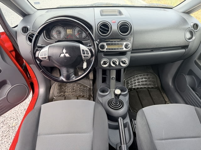 Mitsubishi Colt 1.3i 95 кс., 5 ск., 95000 км., 2009 г., евро 4, обслужена, поддържана редовно, много - снимка 9
