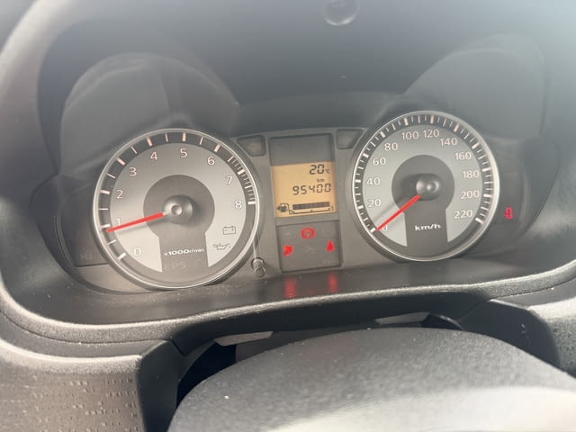 Mitsubishi Colt 1.3i 95 кс., 5 ск., 95000 км., 2009 г., евро 4, обслужена, поддържана редовно, много - снимка 10
