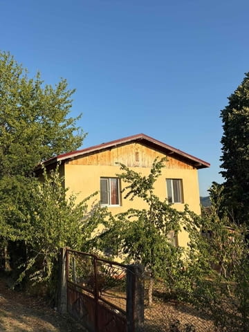 Парцел с къща и стопанска сграда в с. Зайчари, обл. Сливен, village Zaychari - снимка 12