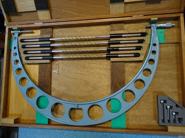 Микрометър Mitutoyo 104-145 OMC-700 outside micrometer 600-700mm - снимка 3