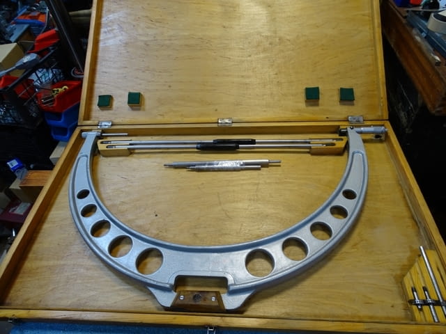 Микрометър DDR outside micrometer 600-700mm - град Пловдив | Инструменти - снимка 1