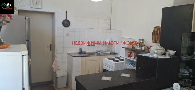Къща с двор в село Белица 1-етажна, Гредоред, 111 м2 - село Белица | Къщи / Вили - снимка 7