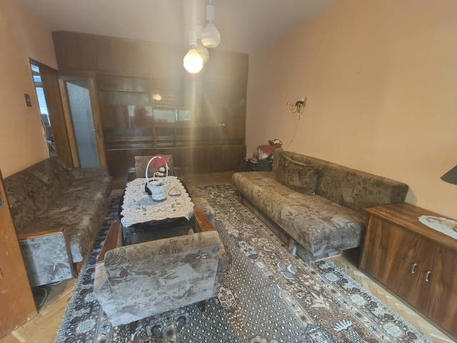 Даваме под наем 4-стаен апартамент в Каменица 1 110 м2, Тухла, Асансьор, С паркинг - град Пловдив | Апартаменти - снимка 1