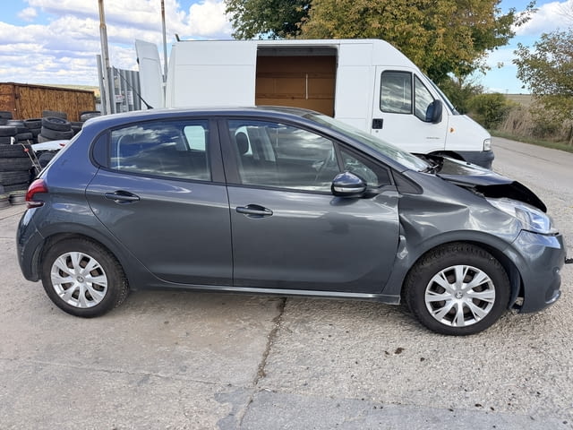 Peugeot 208 1.2 PureTech, двигател HMZ, HM01, 82 кс., 5 ск., 114000 км., 2017г., евро 6D, Пежо 208 1 - снимка 4