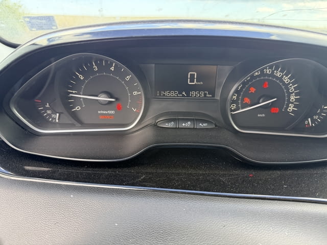 Peugeot 208 1.2 PureTech, двигател HMZ, HM01, 82 кс., 5 ск., 114000 км., 2017г., евро 6D, Пежо 208 1 - снимка 9