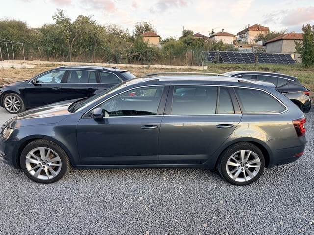 Skoda Octavia комби 1.5 TSI 150 кс., автоматик, 2020 г., евро 6, 2 ключа, теглич, много добро състоя - снимка 5