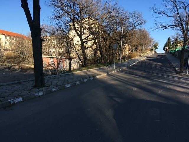 УПИ 6920 кв. м. в центъра на Минерални бани – минерална вода, ел. и ВиК - снимка 3