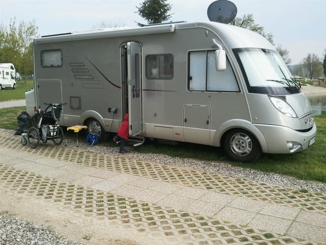 Кемпер HYMER B614 SL Lang 2009 - интегриран клас А, богато оборудван - снимка 1