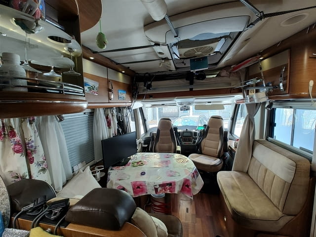 Кемпер HYMER B614 SL Lang 2009 - интегриран клас А, богато оборудван - снимка 7