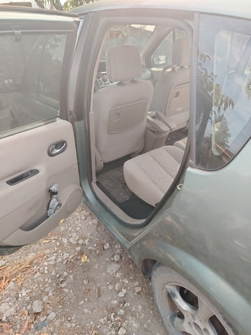 Продавам Рено Сценик 1.5 дци 2006 г. Renault, Scenic, Дизел - село Хрищени | Автомобили / Джипове - снимка 4