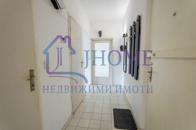 Тристаен апартамент с отделна кухня 3-стаен, 88 м2, Панел - град Варна | Апартаменти - снимка 11