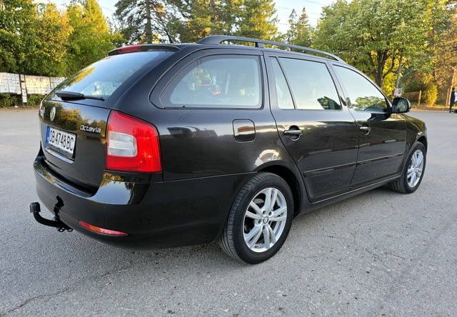 Skoda Octavia 1.6TDI Дизел, Ръчна, Комби - град Троян | Автомобили / Джипове - снимка 6