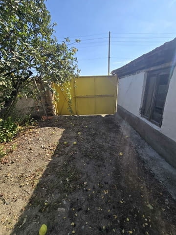 Къща в село Стрелци с канализация 2-floor, Girder, 1140 m2 - village Strеltsi | Houses & Villas - снимка 5