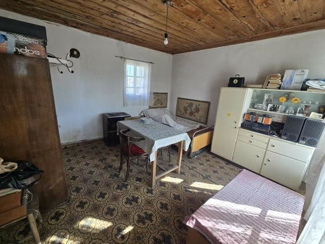 Къща в село Стрелци с канализация 2-floor, Girder, 1140 m2 - village Strеltsi | Houses & Villas - снимка 6