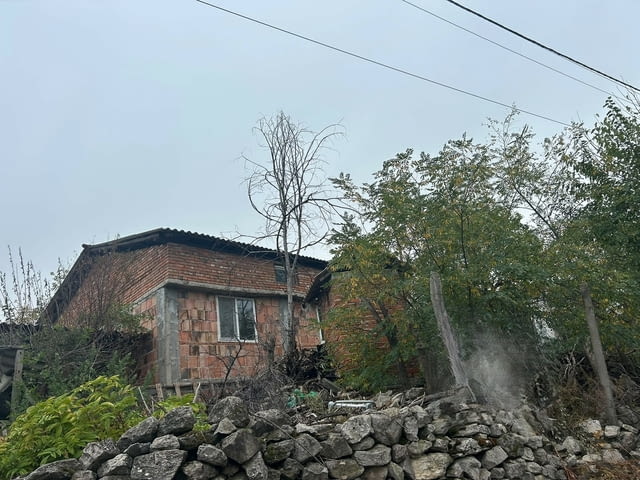 Продава се къща с двор в с. Козлец, област Хасково, village Konush | Houses & Villas