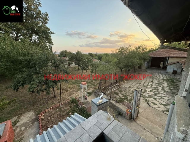 Къща с двор в село Никюп 2-етажна, Гредоред, 125 м2 - село Никюп | Къщи / Вили - снимка 4